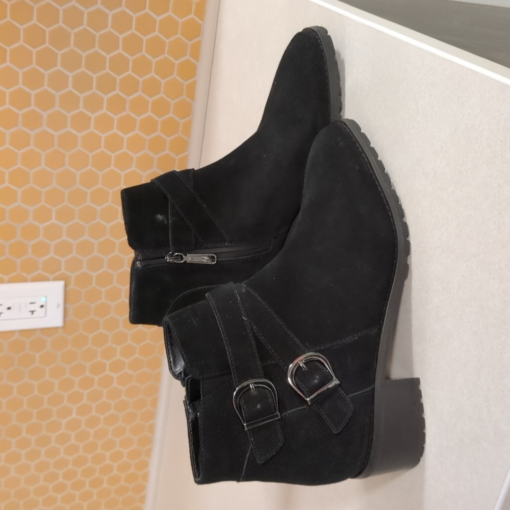 Blondo Stacy Black Suede Ankle Booties - Like New!